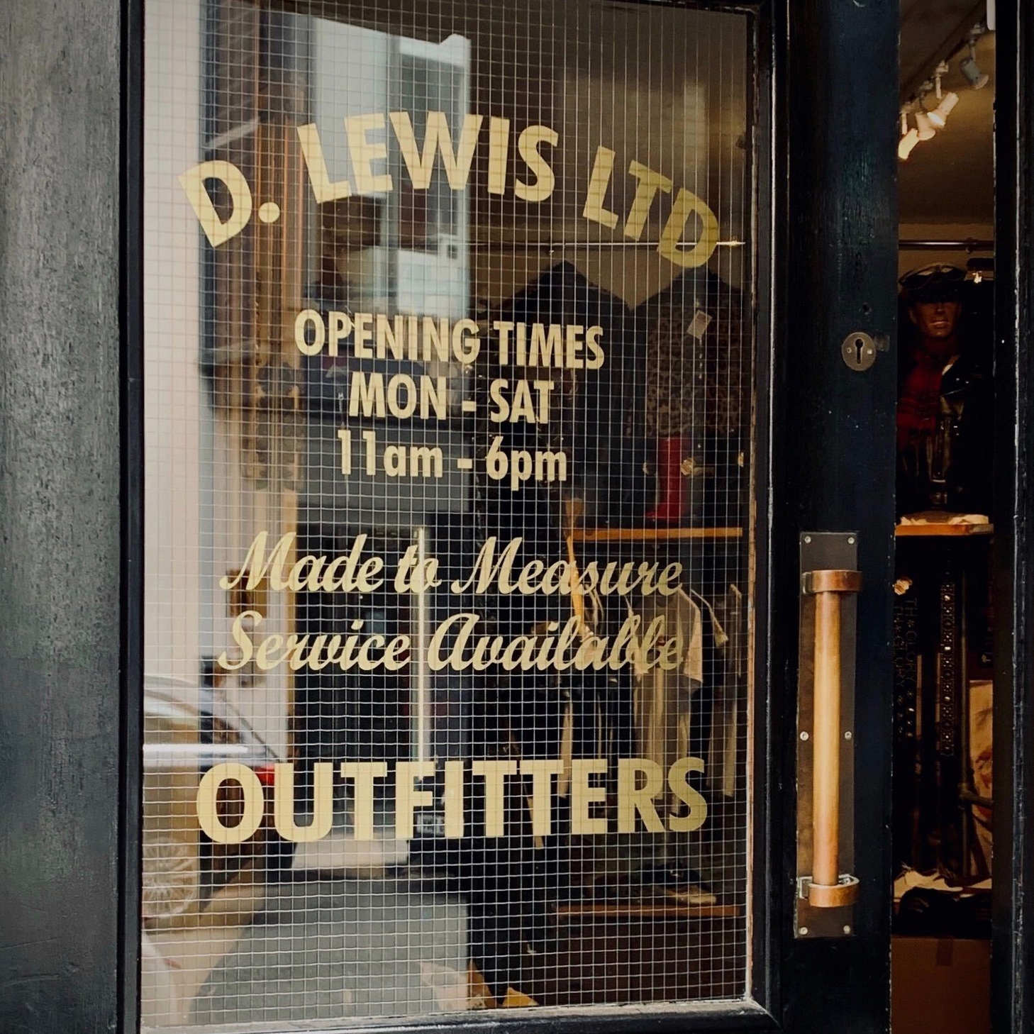 London shop re-opening infomation